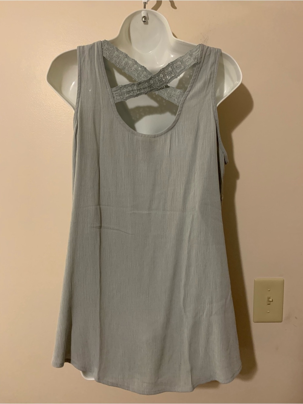 Knox Rose Gray Tank with Peach Floral Embroidery - Picture 4 of 6